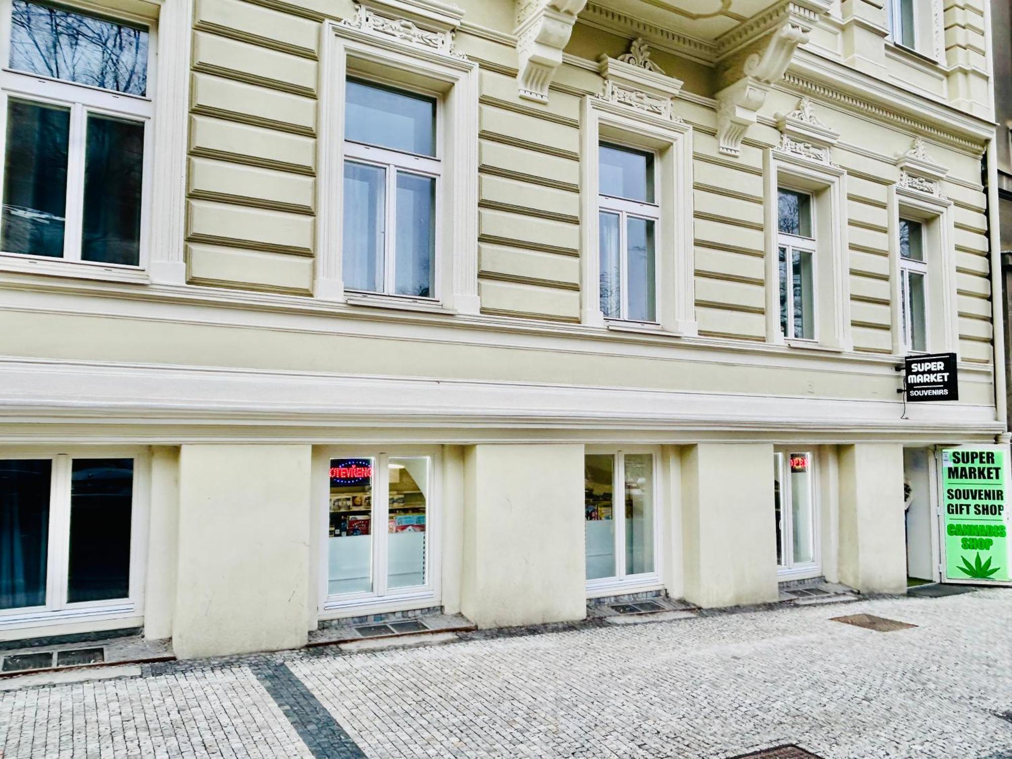 New Design & Style Apartments 50M From Wenceslas Square Прага Экстерьер фото