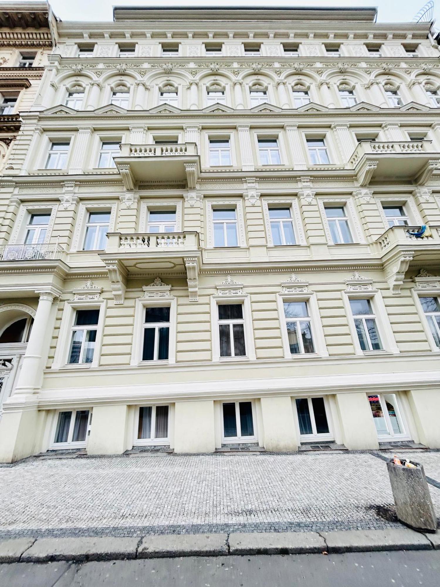 New Design & Style Apartments 50M From Wenceslas Square Прага Экстерьер фото