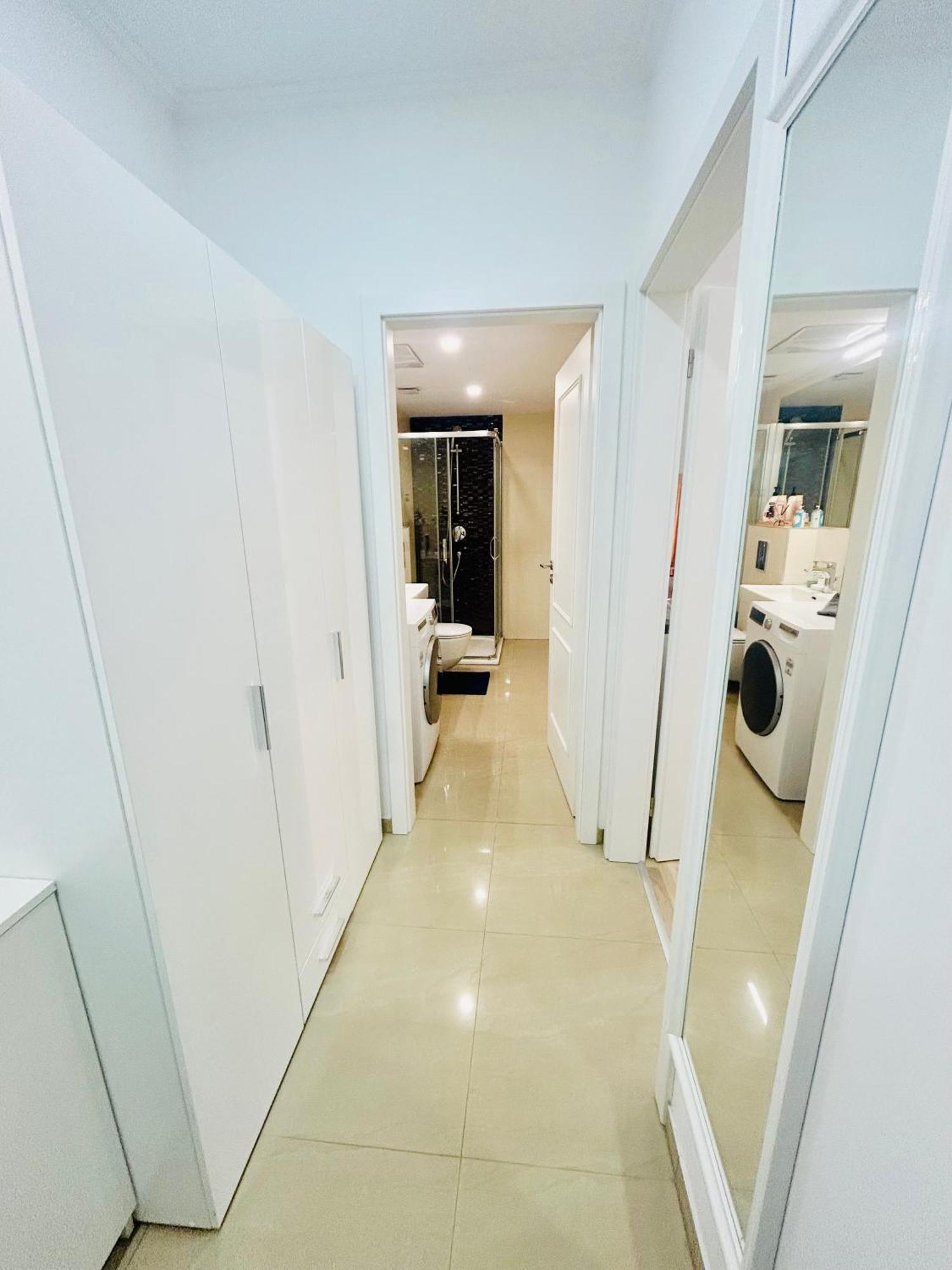 New Design & Style Apartments 50M From Wenceslas Square Прага Экстерьер фото